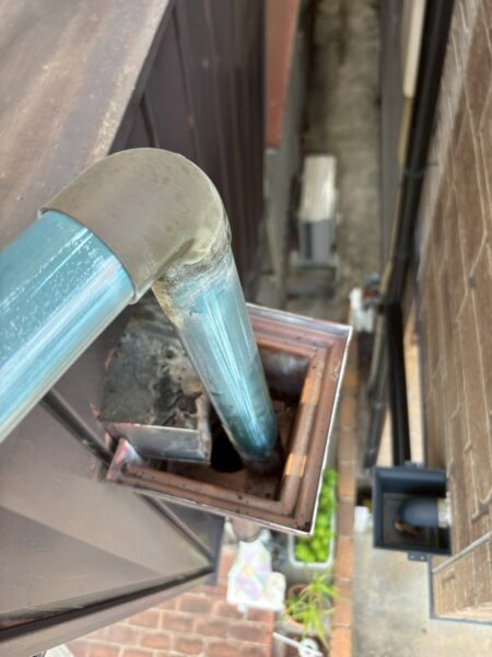 大津市三井寺町にて雨樋集水器の詰まりが原因の雨漏り修理 施工後2
